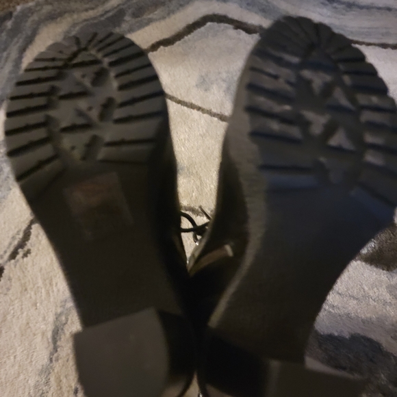 Michael Kors Black leather Lace- up Bootie Heels - Picture 10 of 14